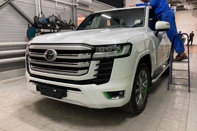 Toyota Land Cruiser 300 2021