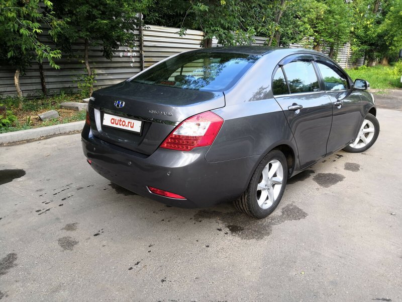 Geely Emgrand ec7 салон