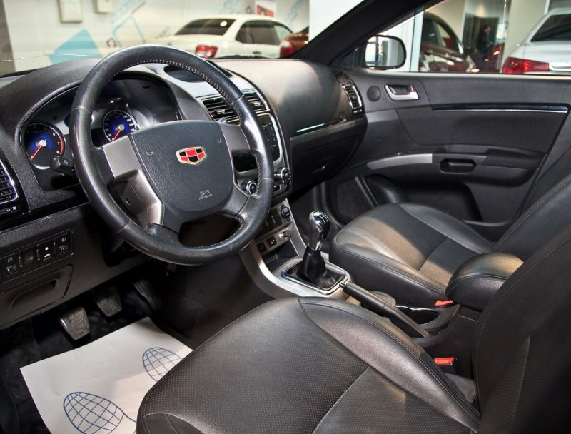Geely Emgrand ec7 2013