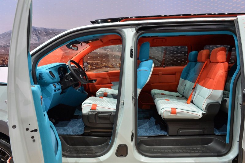 Citroen минивэн салон