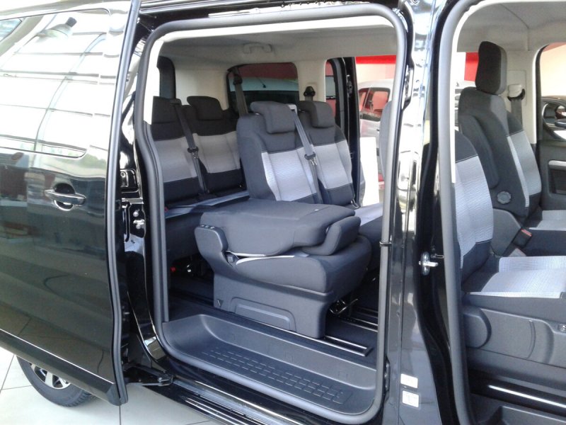 Citroen SPACETOURER салон