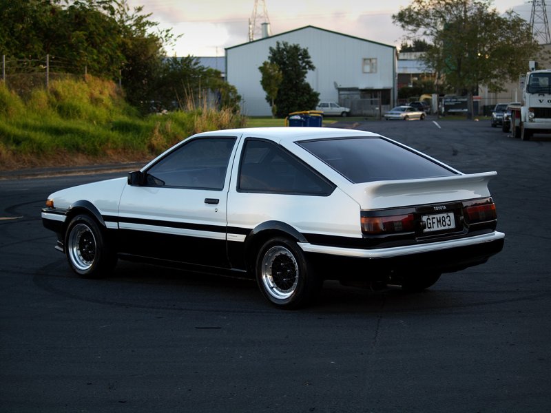Тойота ae86 Trueno
