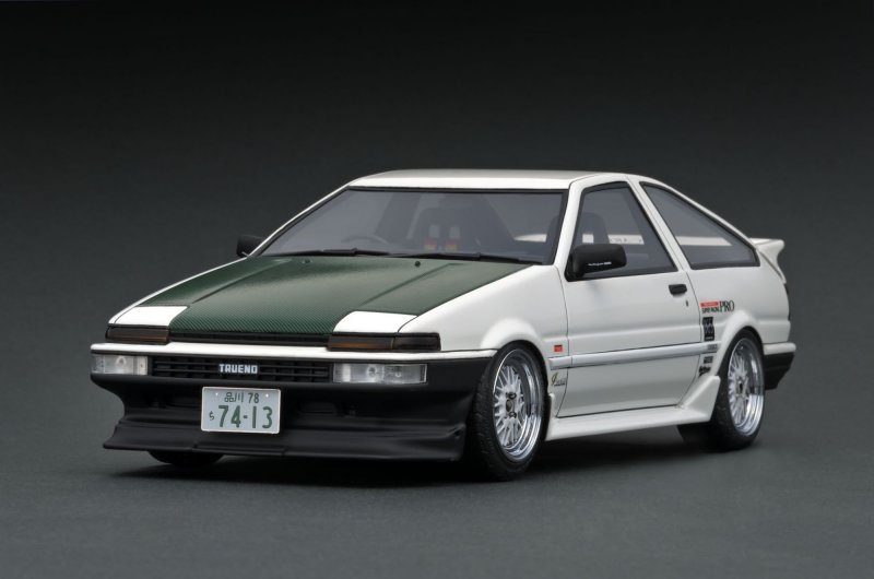 Toyota ae86 hachiroku