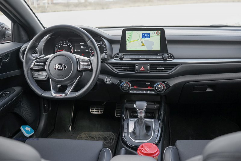 Kia Cerato gt line 2020 салон