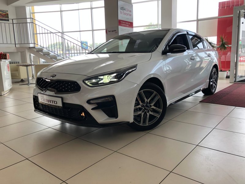 Cerato gt line 2020