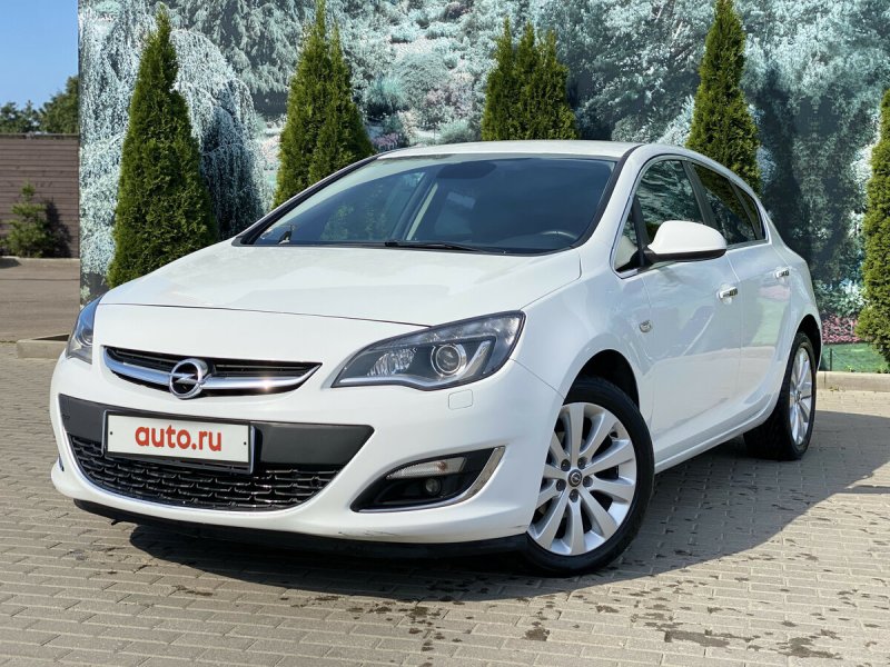Opel Astra j Рестайлинг 2012
