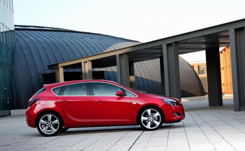 Opel Astra j хэтчбек