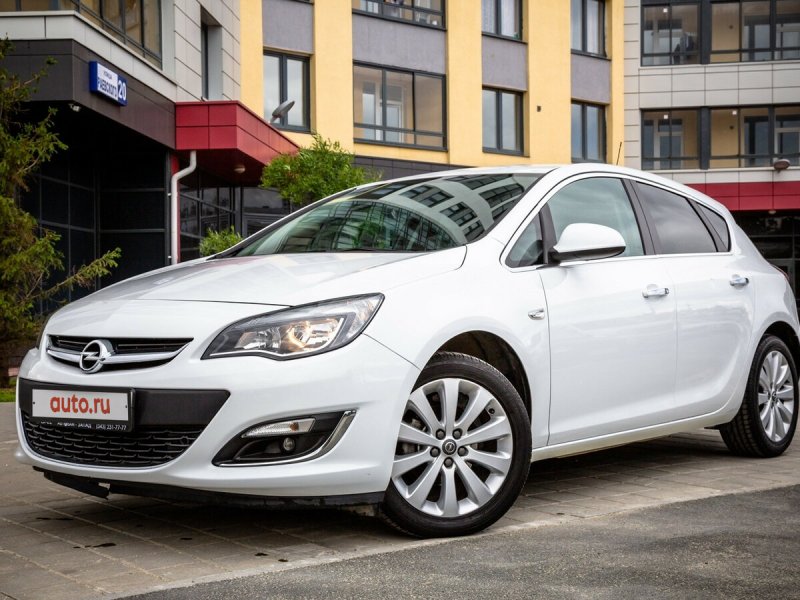 Opel Astra j 2013
