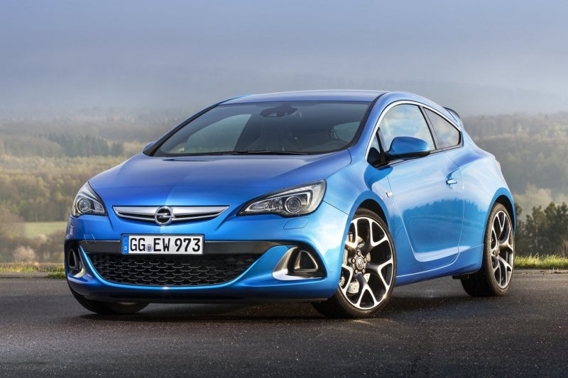 Opel Astra OPC 2012