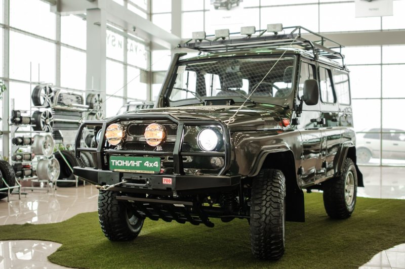 "УАЗ"Hunter, Patriot 10