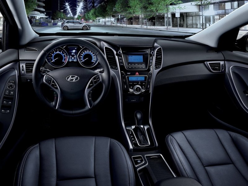 Hyundai i30 2015 салон