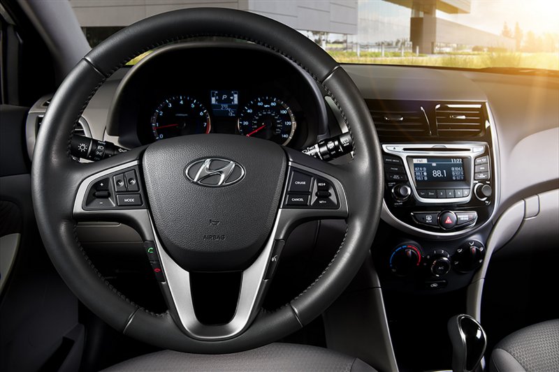 Hyundai Solaris 2016 салон