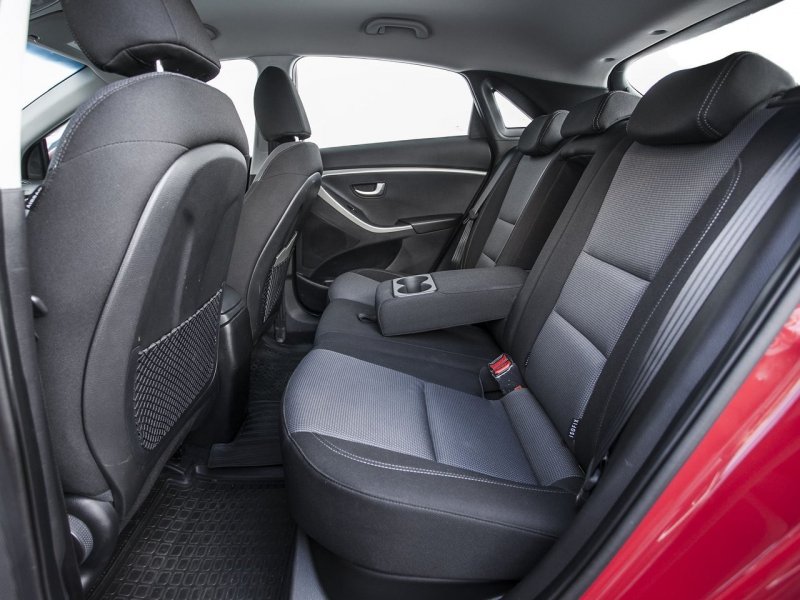 Hyundai i30 хэтчбек салон