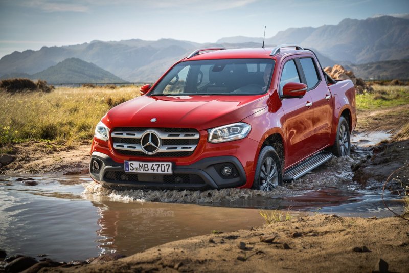 Mercedes Benz Pickup