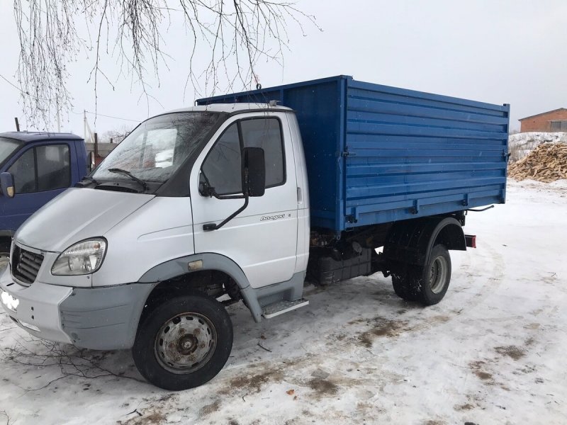 Самосвал на базе Валдая