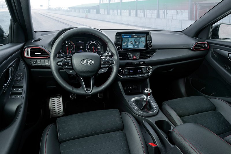Hyundai i30 Fastback салон