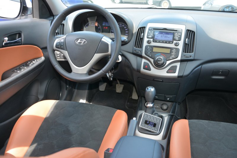 Хендай i30 2010 салон