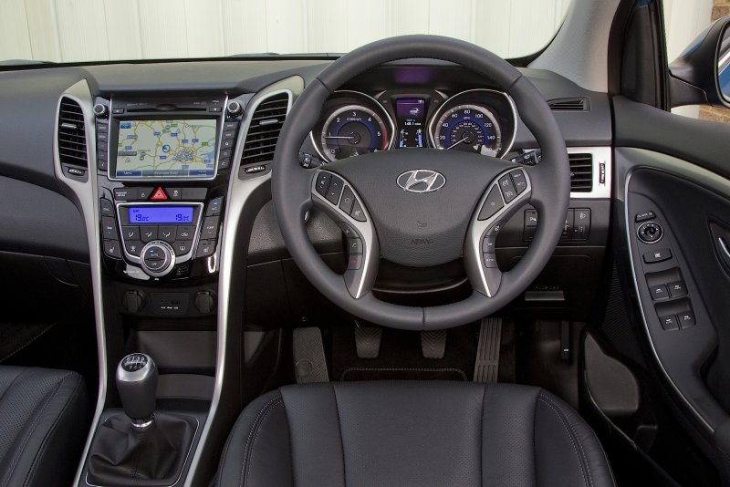 Hyundai i30 салон