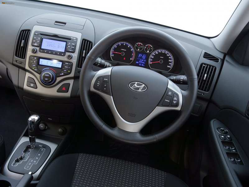 Hyundai i30 2007 салон