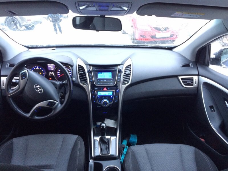 Hyundai i30 2013 салон