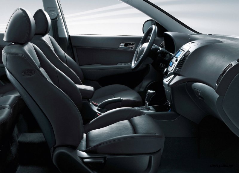 Hyundai i30 интерьер