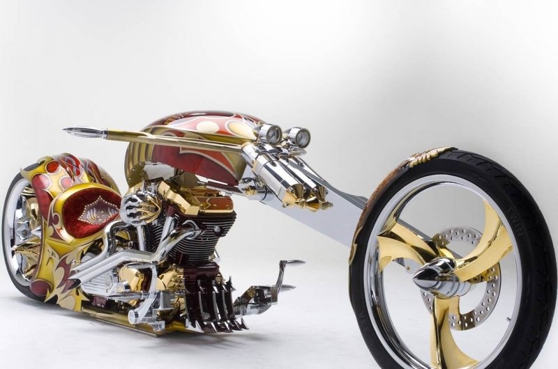Yamaha Road Star BMS (золотой чоппер)