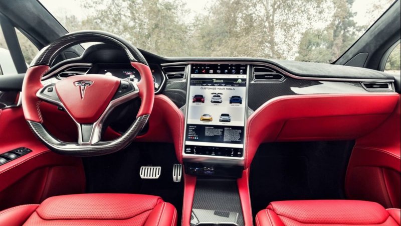 Машина Tesla model x салон