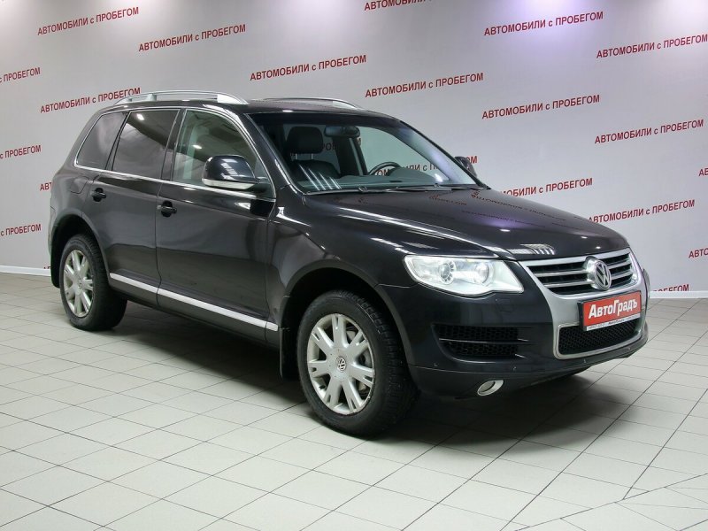 Volkswagen Touareg 2013 коричневый