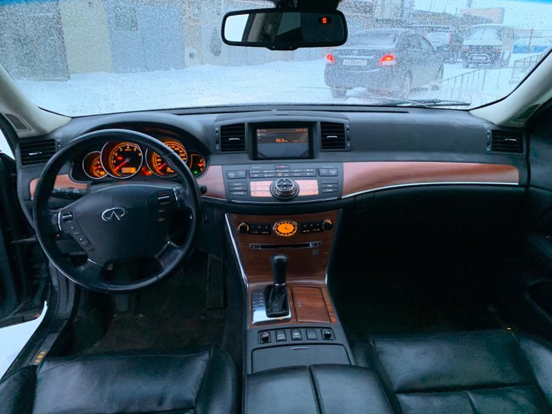 Инфинити mx35 салон