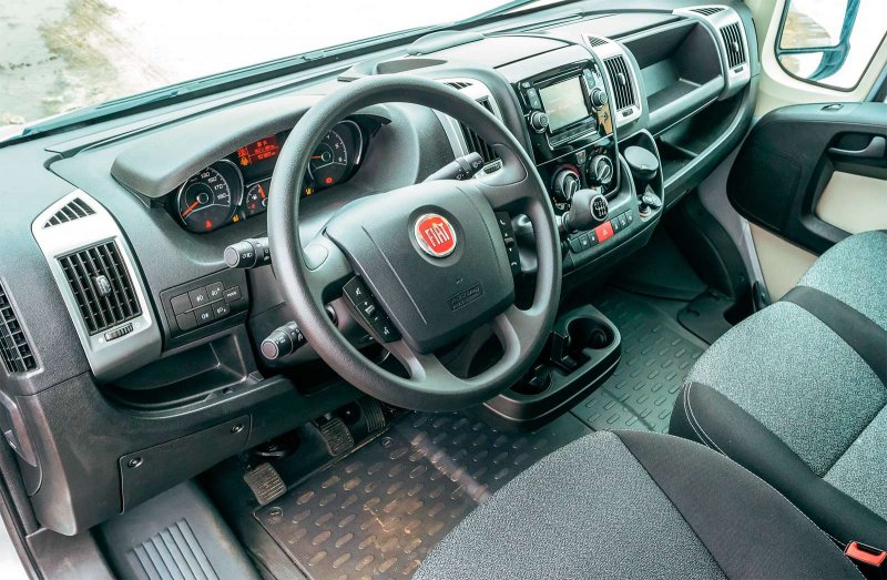 Fiat Ducato 2000 салон