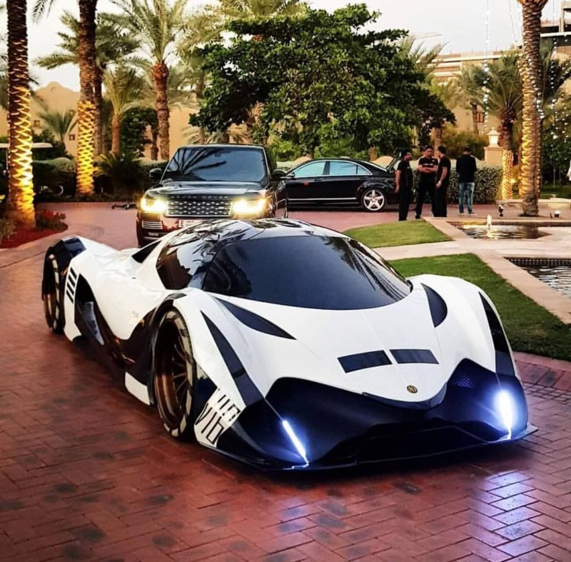 Гиперкар Devel Sixteen