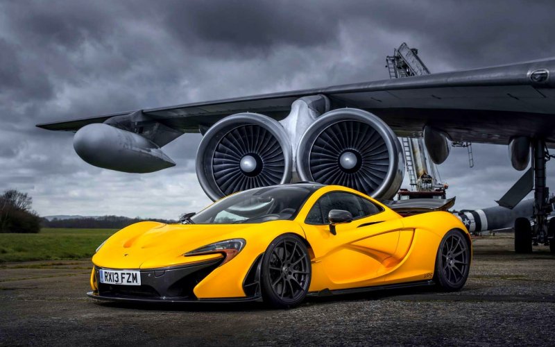 Спорткар MCLAREN p1