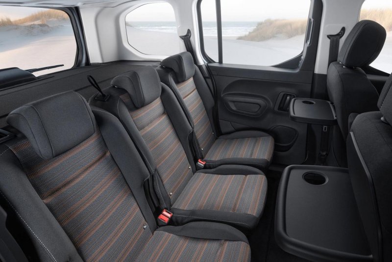 Opel Combo 2008 салон