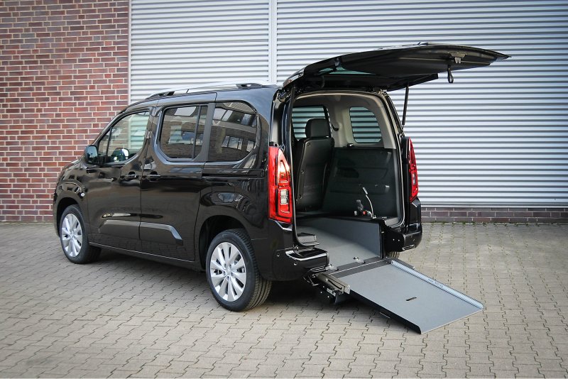 Opel Combo 2008 салон