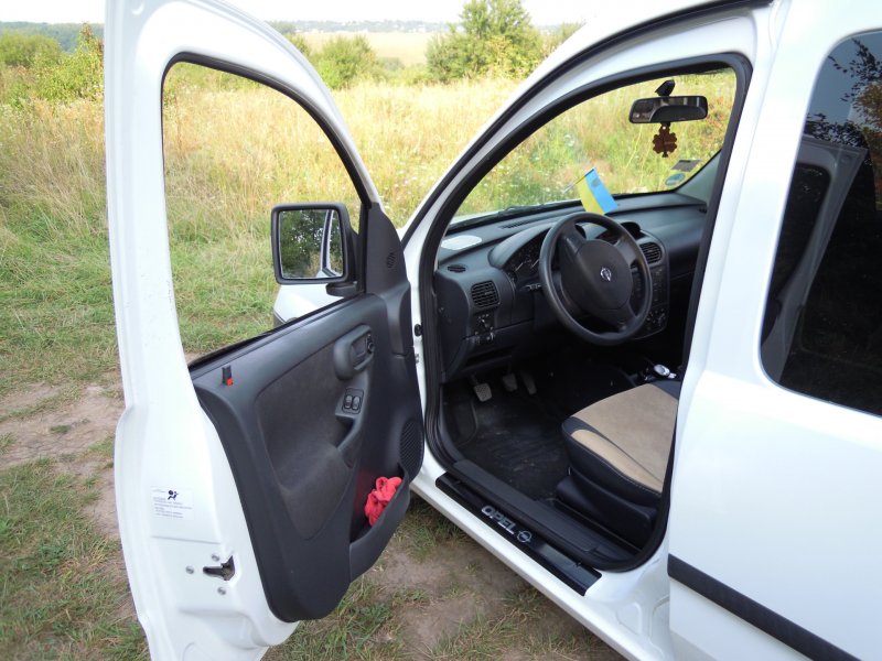 Opel Combo багажник