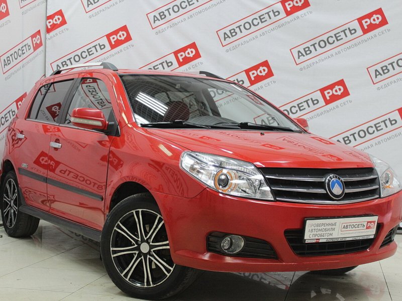 Новый кроссовер Geely Tugella