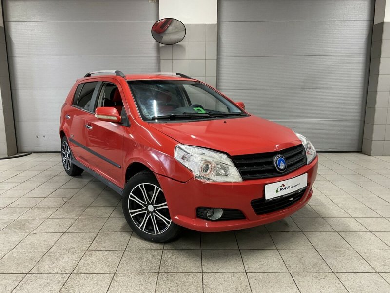 Geely Emgrand ec7 красный