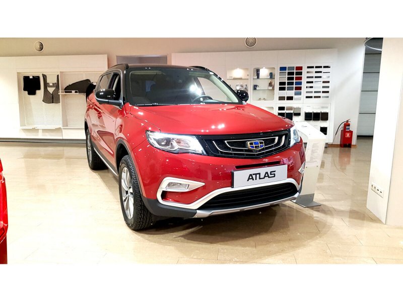 Geely Atlas 2021 красный