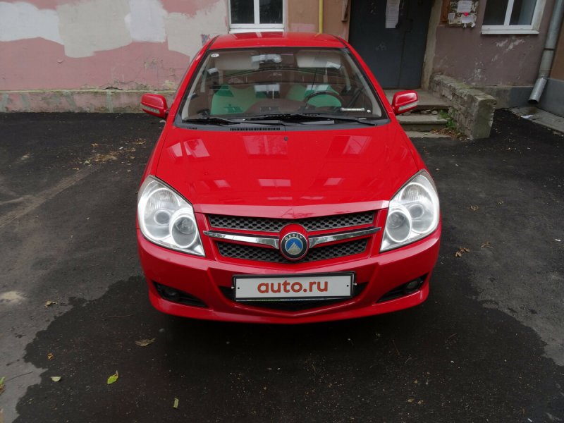 Geely MK красная