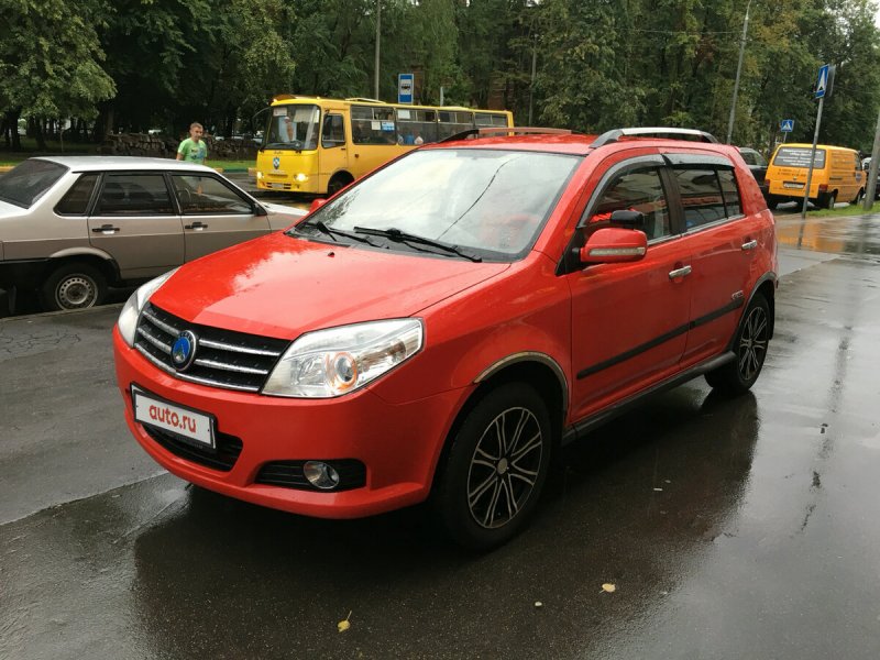 Geely MK Cross 2013