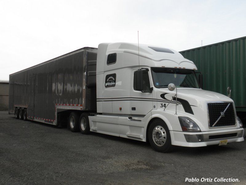 Фура Volvo VNL 800