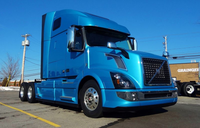 Volvo VNL Flatbed