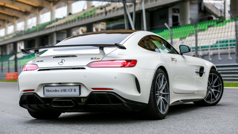 Mercedes Benz AMG gt r Roadster