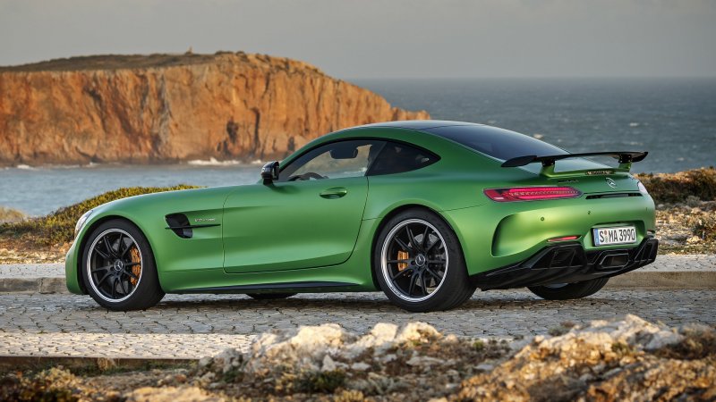 Mercedes AMG gt r