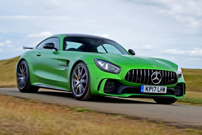 Mercedes Benz AMG gt r