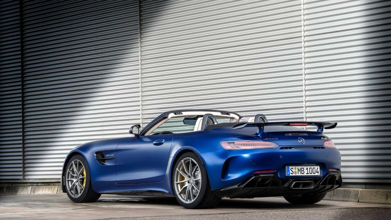 Мерседес АМГ gt r