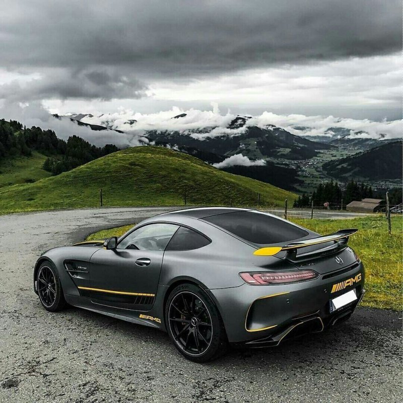 Mercedes AMG gt s черный