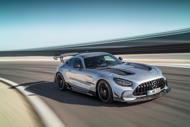 Mercedes AMG gt r