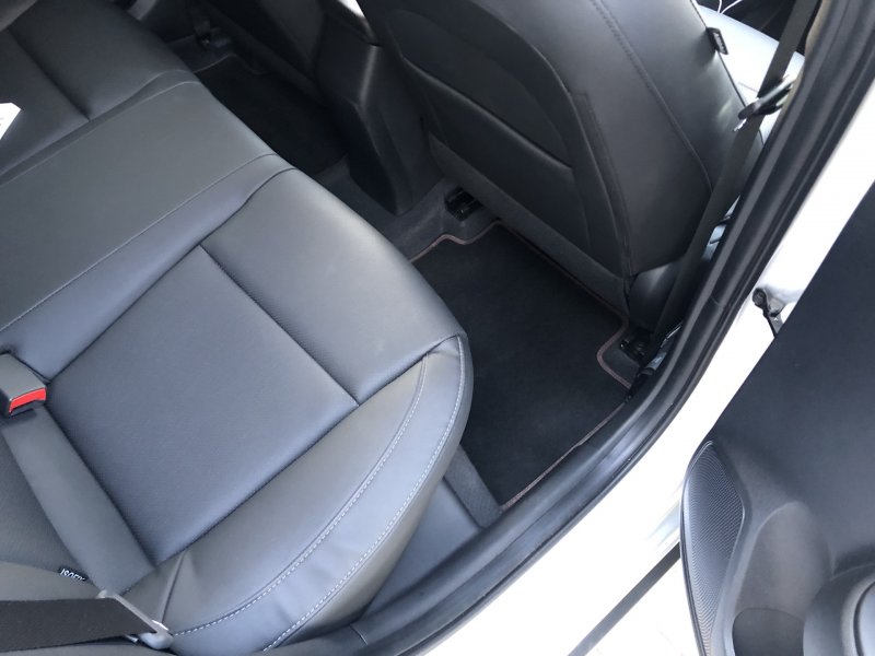 Kia Rio заднее сиденье