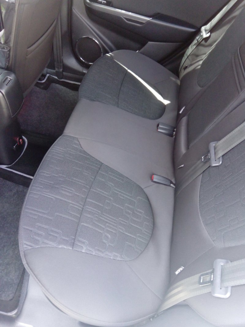 Kia Rio заднее сиденье